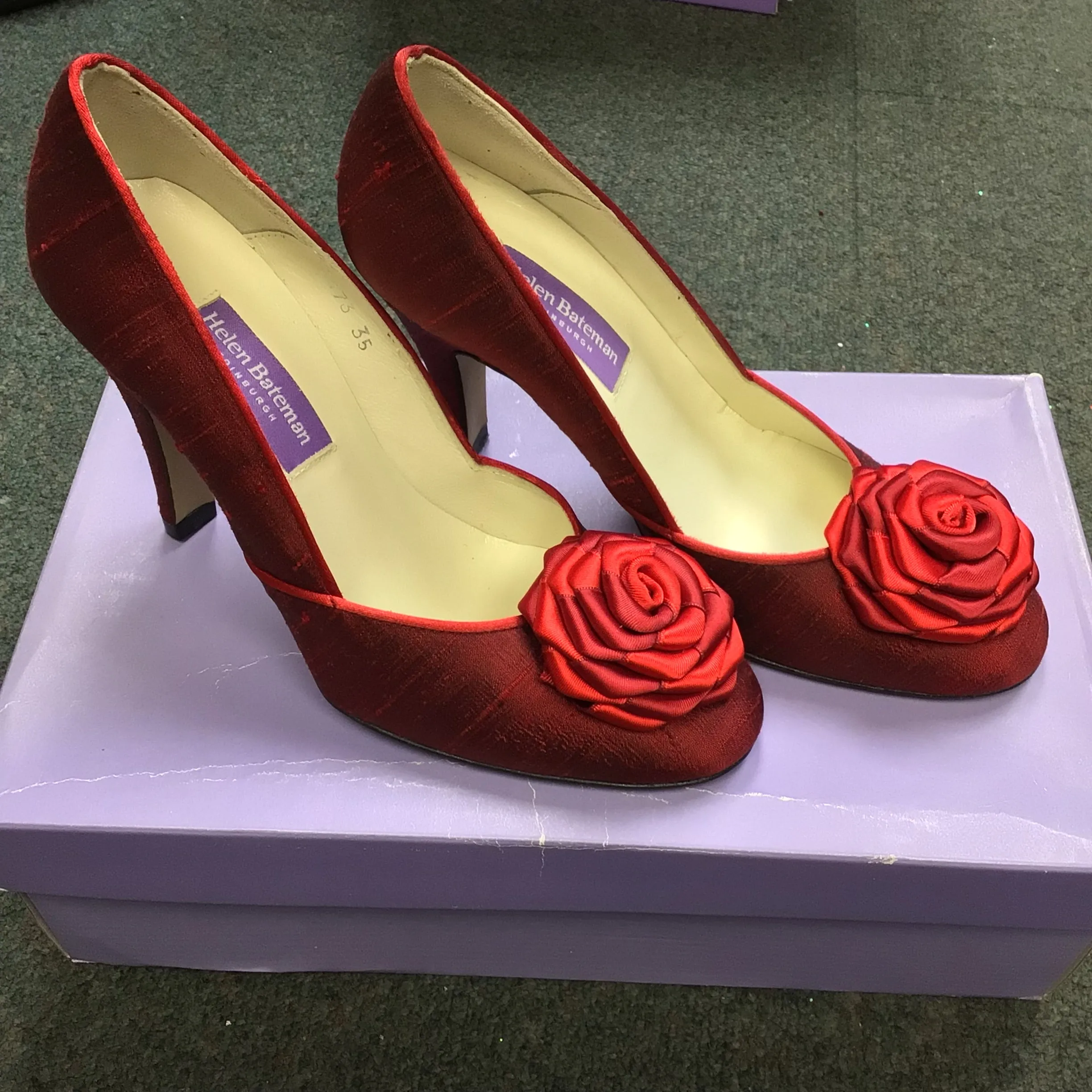 BNIB Helen Bateman Dolly Rose Ruby Red Heeled Shoes Size 35